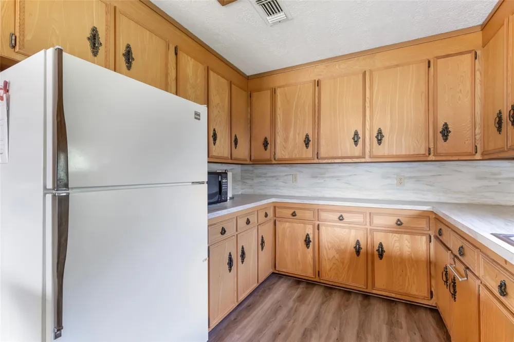 600 Sam Houston Loop Point Blank, TX 77364