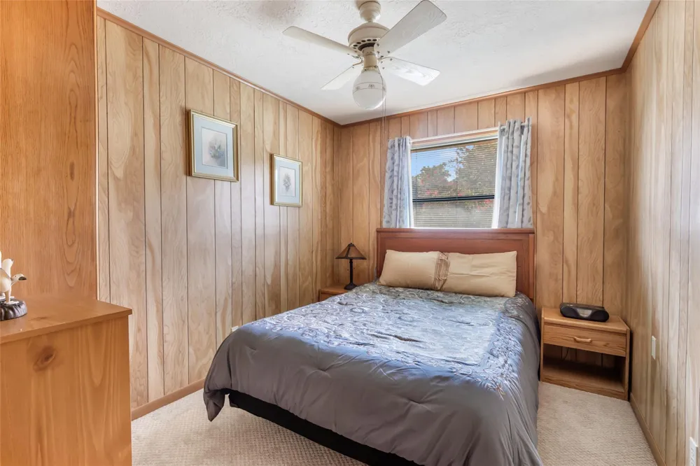 600 Sam Houston Loop Point Blank, TX 77364