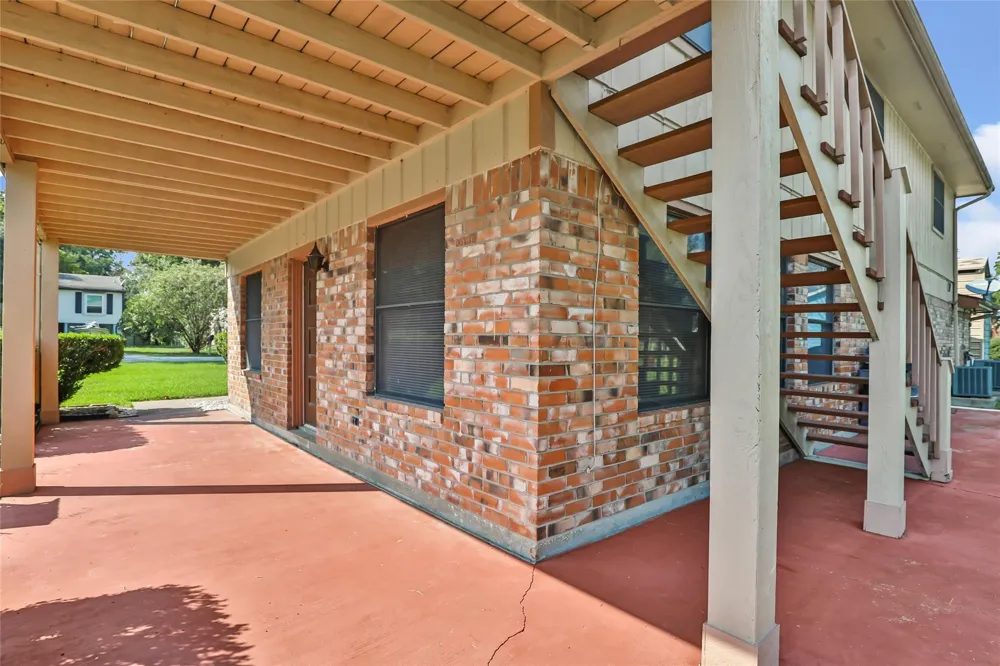 600 Sam Houston Loop Point Blank, TX 77364