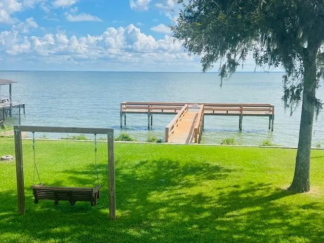 600 Sam Houston Loop Point Blank, TX 77364