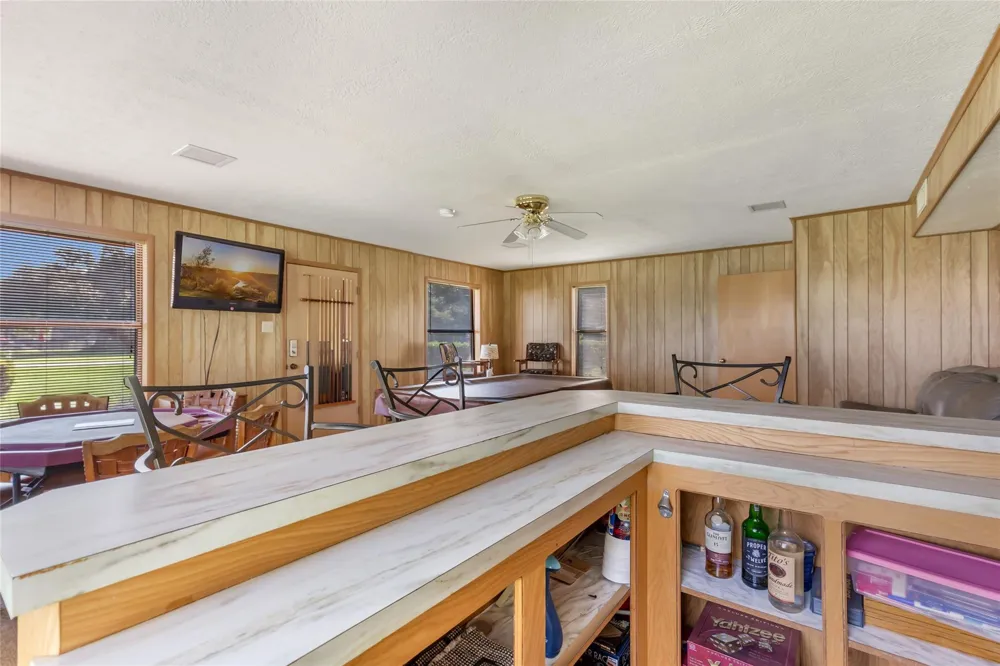 600 Sam Houston Loop Point Blank, TX 77364