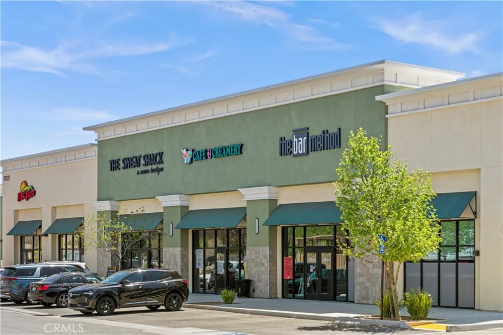 19527 Opal lane Saugus, CA 91350