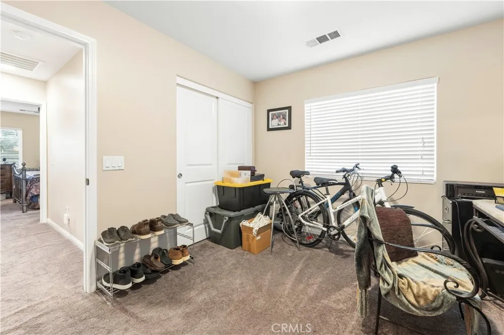 19527 Opal lane Saugus, CA 91350