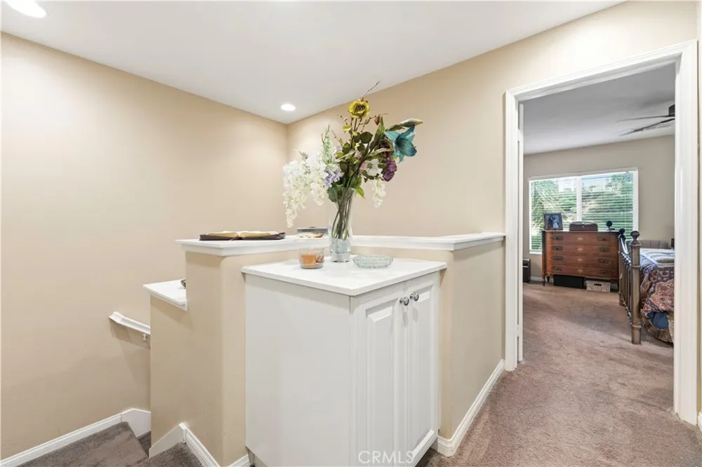 19527 Opal lane Saugus, CA 91350