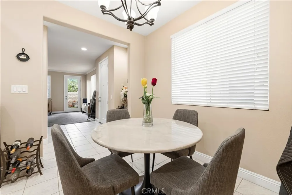 19527 Opal lane Saugus, CA 91350