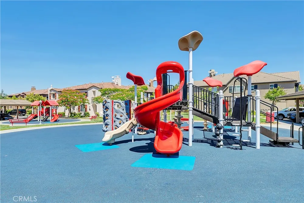 19527 Opal lane Saugus, CA 91350