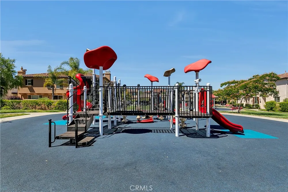 19527 Opal lane Saugus, CA 91350