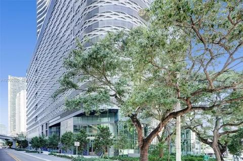 1000 Brickell Plaza #PH5106