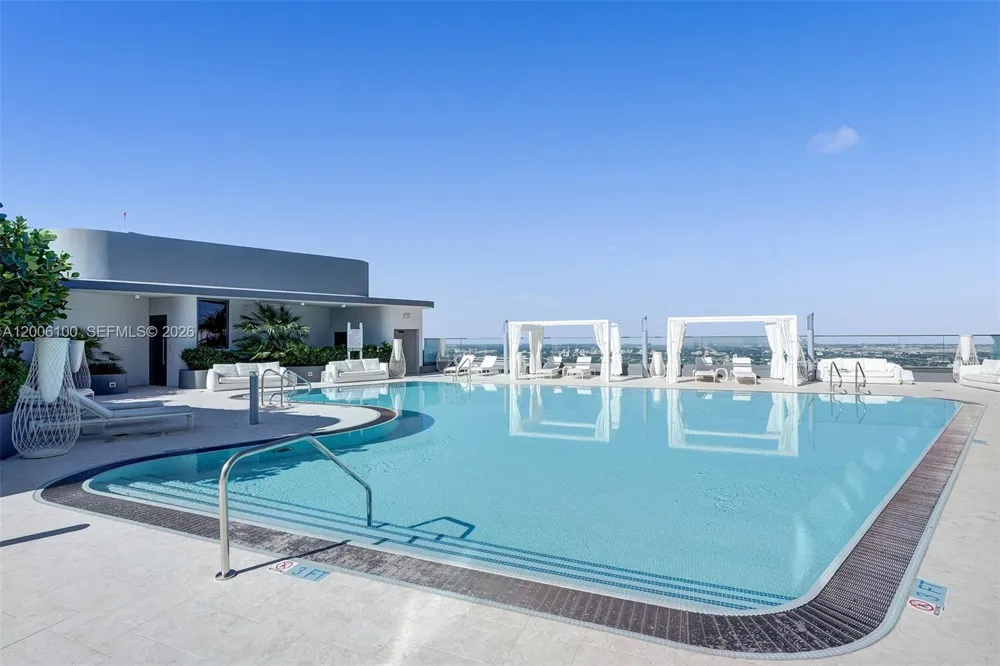 1000 Brickell Plaza #PH5106 Miami, FL 33131