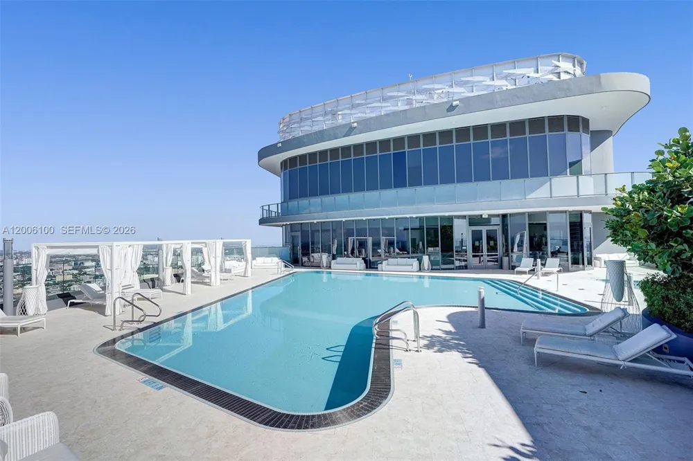 1000 Brickell Plaza #PH5106 Miami, FL 33131