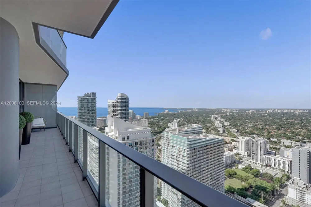 1000 Brickell Plaza #PH5106 Miami, FL 33131