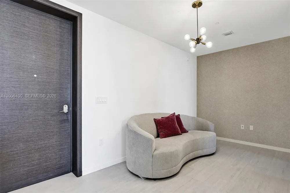 1000 Brickell Plaza #PH5106 Miami, FL 33131