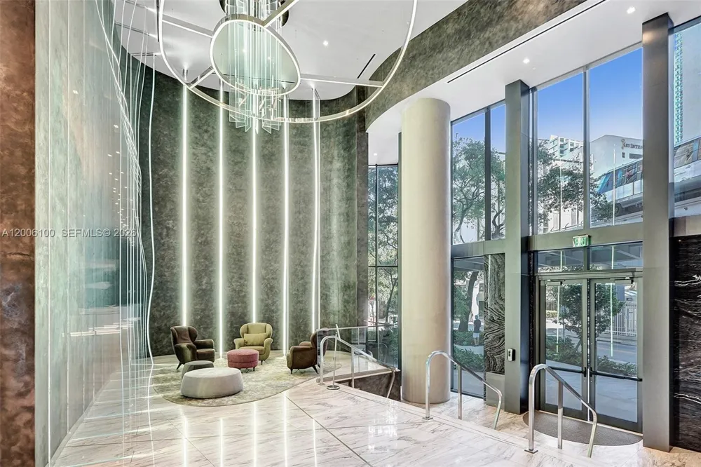 1000 Brickell Plaza #PH5106 Miami, FL 33131