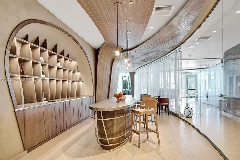 1000 Brickell Plaza #PH5106 Miami, FL 33131