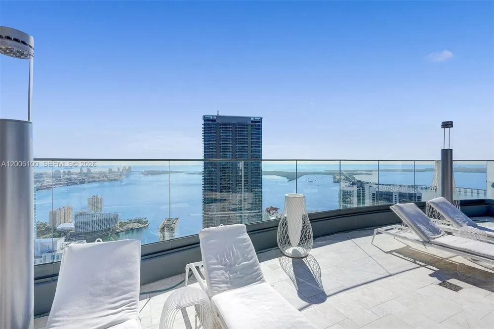 1000 Brickell Plaza #PH5106 Miami, FL 33131