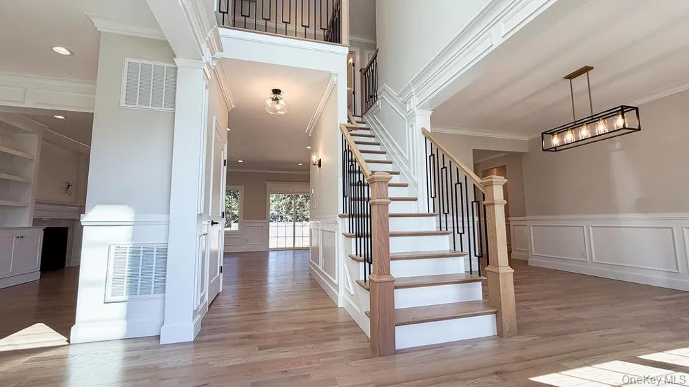 3421 Hawthorne Drive Wantagh, NY 11793