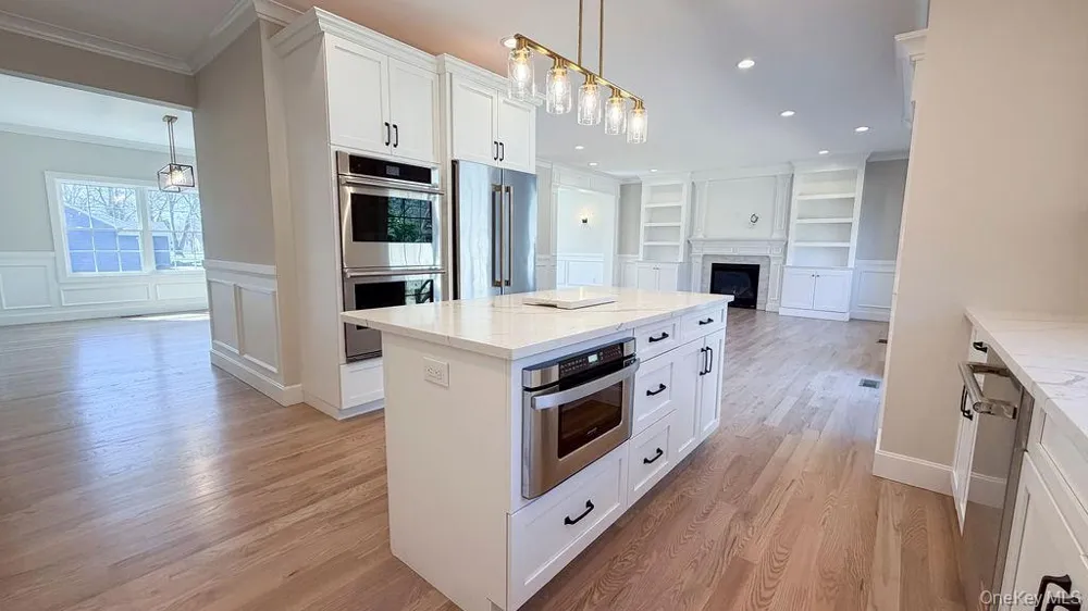 3421 Hawthorne Drive Wantagh, NY 11793