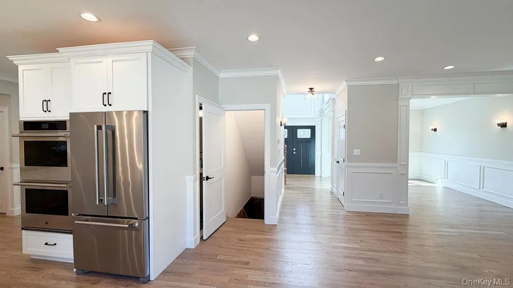 3421 Hawthorne Drive Wantagh, NY 11793