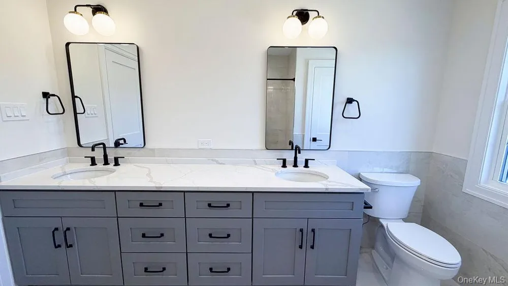 3421 Hawthorne Drive Wantagh, NY 11793