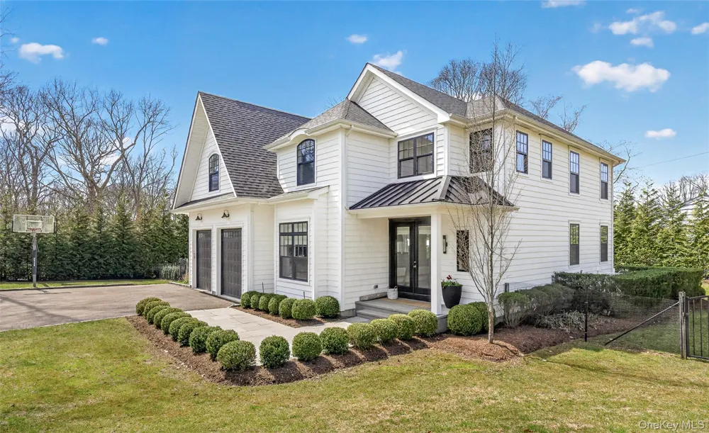 17 Bay View Road Southampton, NY 11968