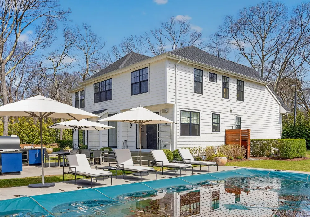 17 Bay View Road Southampton, NY 11968
