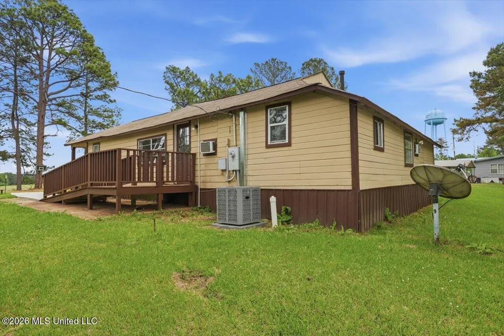 668 Rose Hill Road Mendenhall, MS 39114