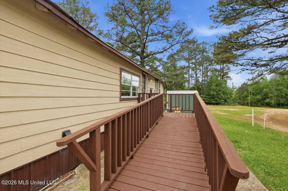 668 Rose Hill Road Mendenhall, MS 39114