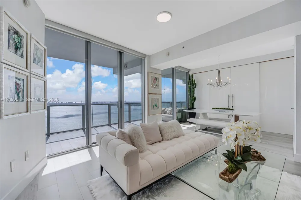 2900 NE 7th Ave #4003 Miami, FL 33137