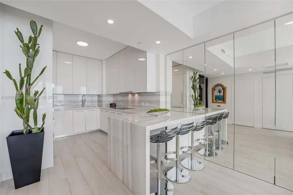 2900 NE 7th Ave #4003 Miami, FL 33137