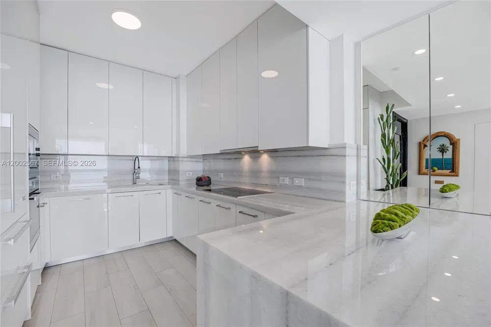 2900 NE 7th Ave #4003 Miami, FL 33137