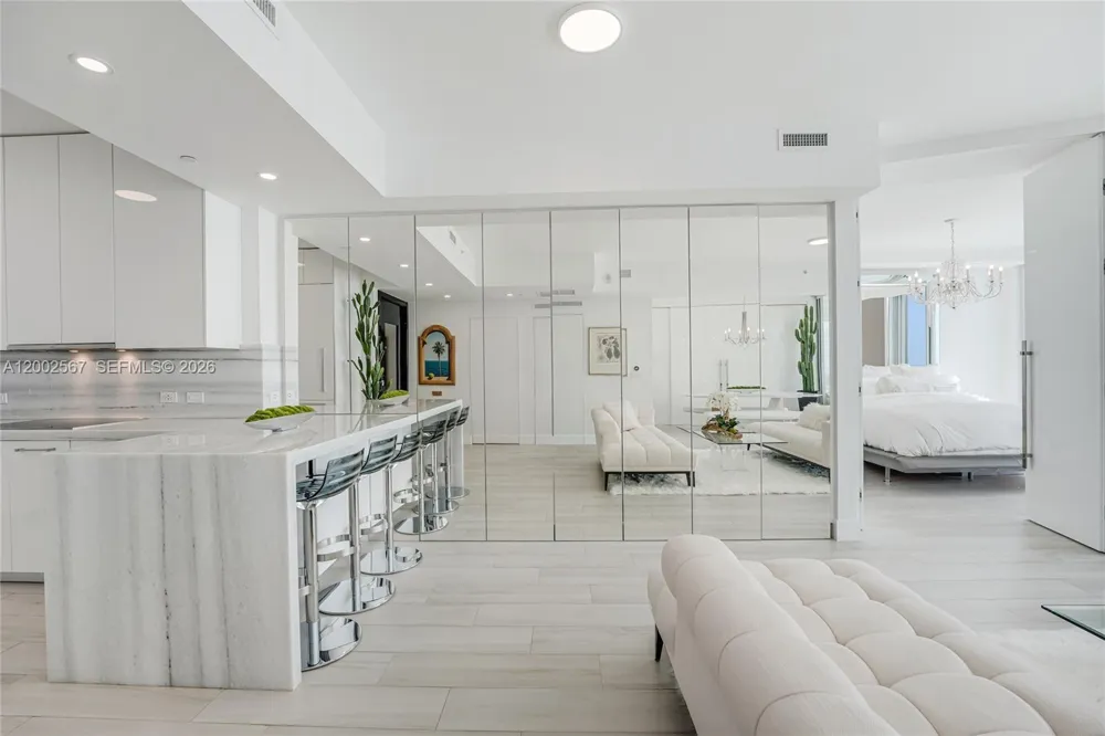 2900 NE 7th Ave #4003 Miami, FL 33137