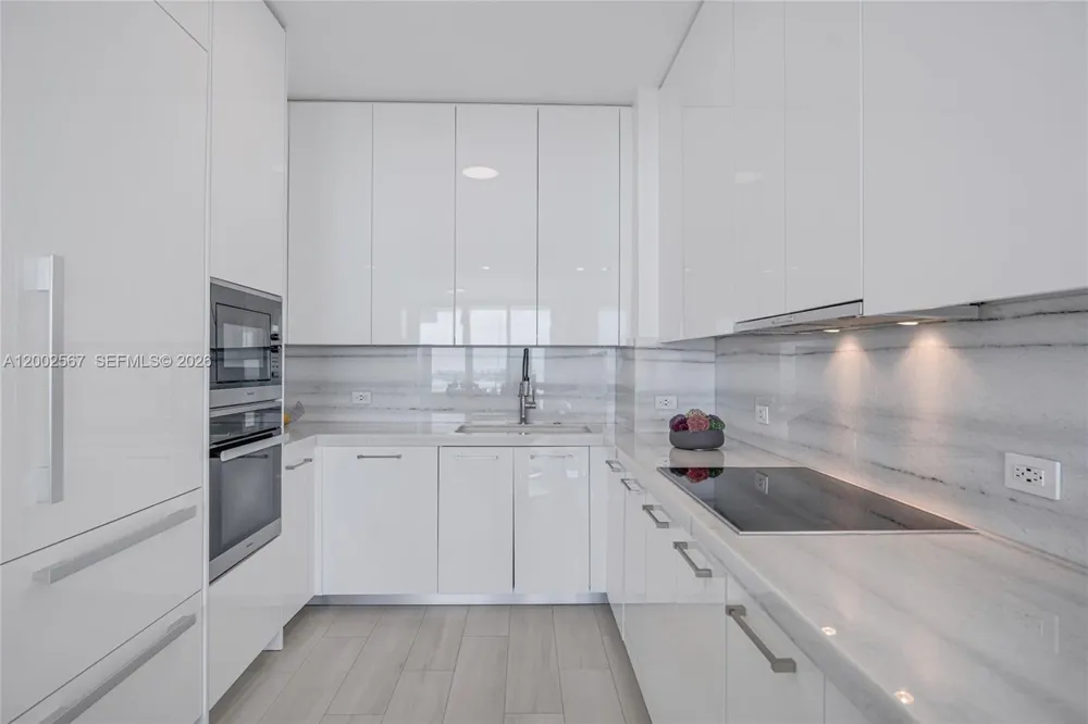 2900 NE 7th Ave #4003 Miami, FL 33137