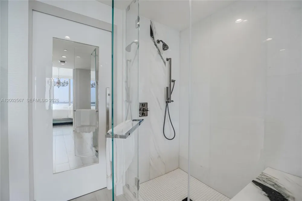 2900 NE 7th Ave #4003 Miami, FL 33137