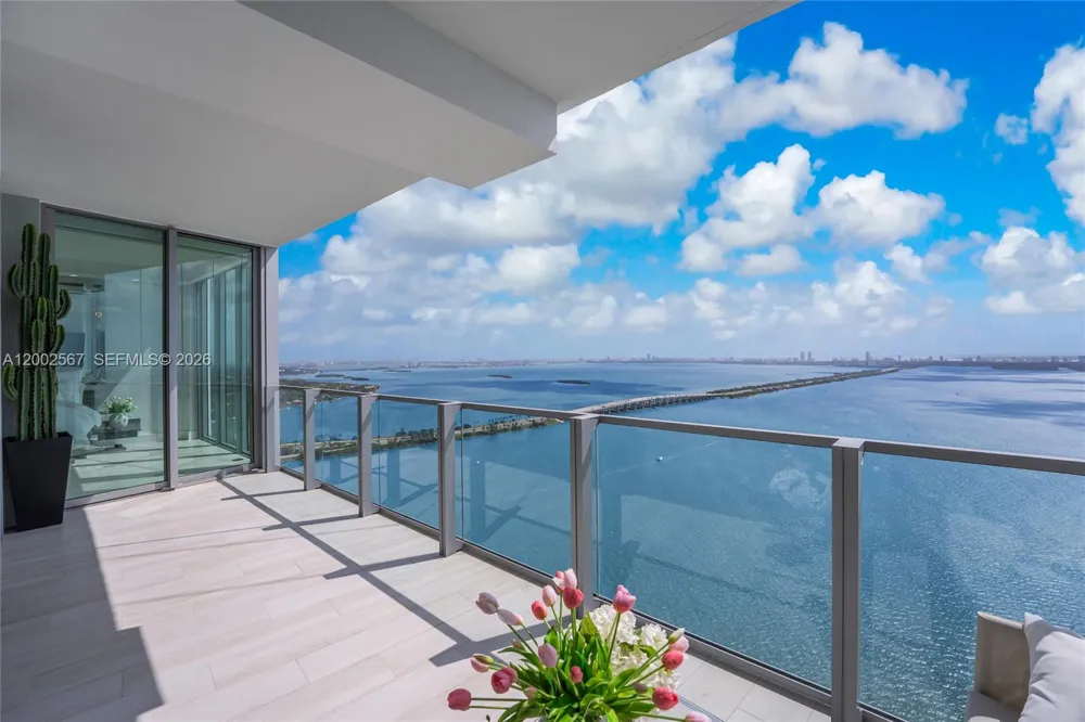 2900 NE 7th Ave #4003 Miami, FL 33137