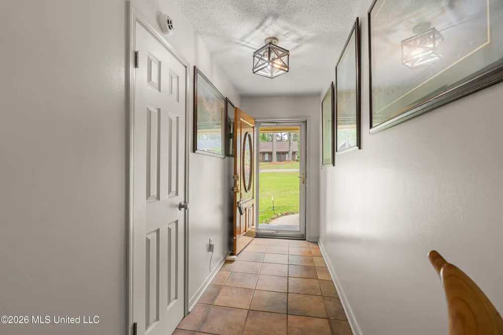 623 Cherry Lane Laurel, MS 39440