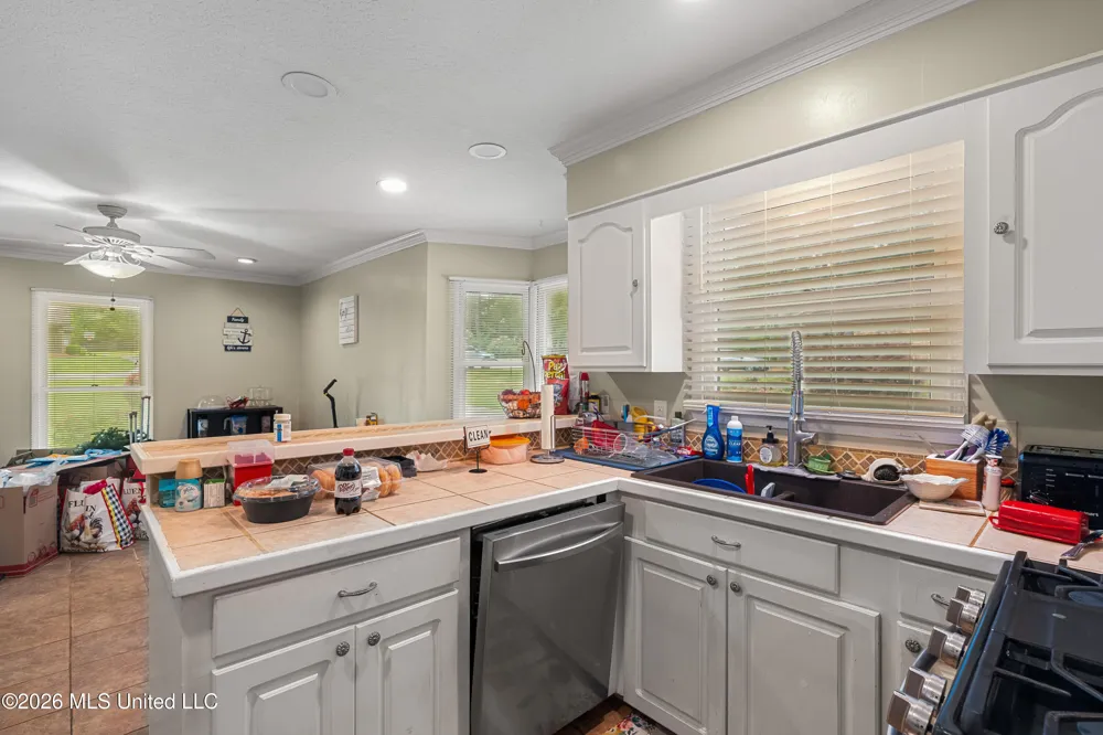 623 Cherry Lane Laurel, MS 39440