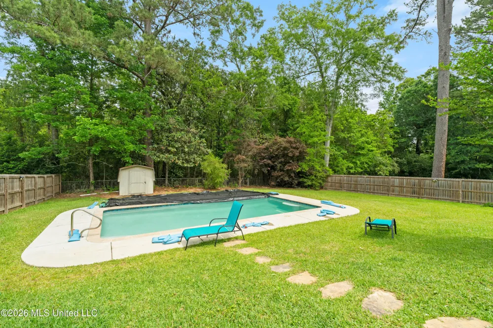 623 Cherry Lane Laurel, MS 39440