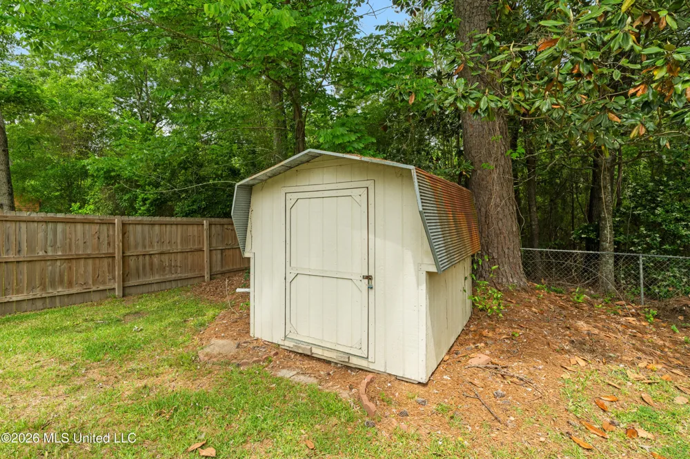 623 Cherry Lane Laurel, MS 39440
