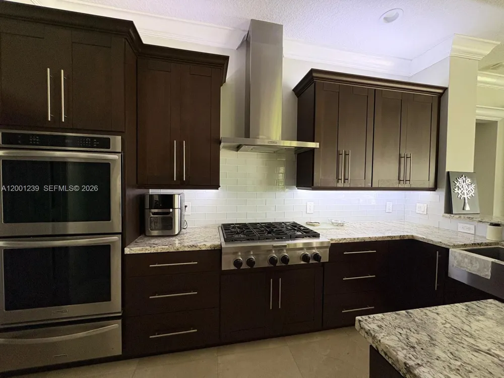13805 SW 41st St Davie, FL 33330