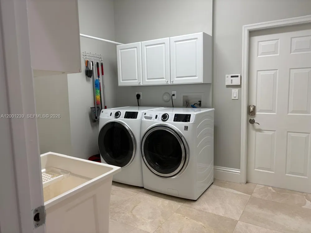 13805 SW 41st St Davie, FL 33330