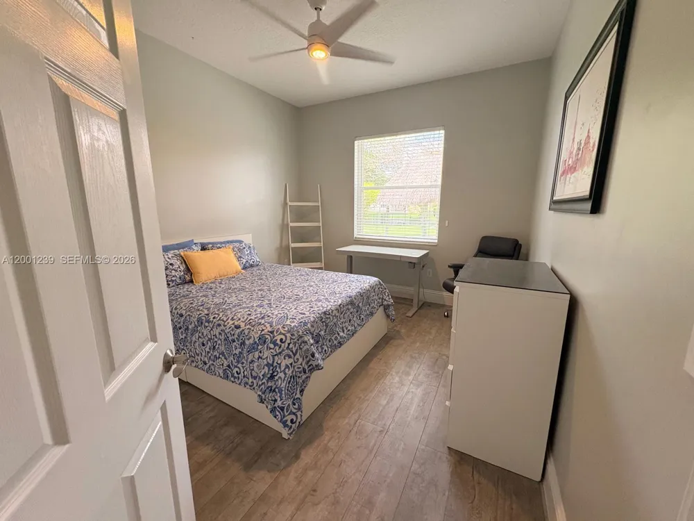 13805 SW 41st St Davie, FL 33330