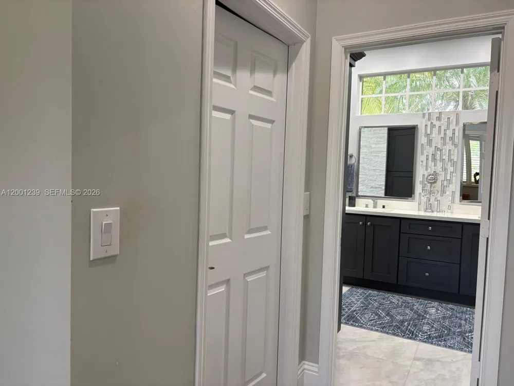 13805 SW 41st St Davie, FL 33330