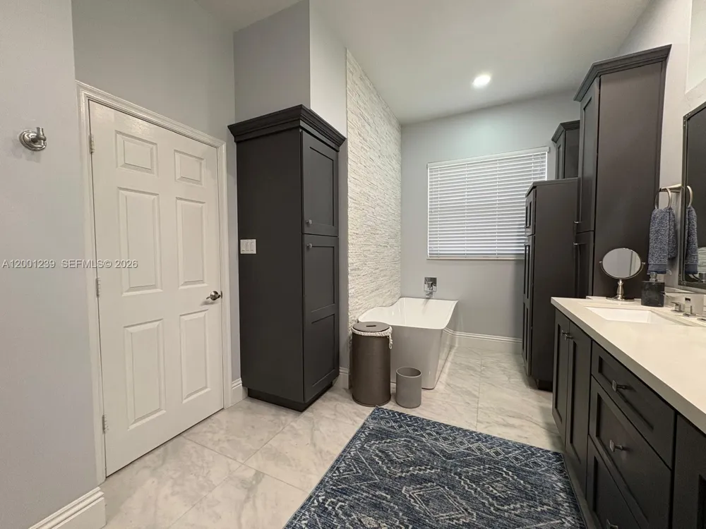 13805 SW 41st St Davie, FL 33330