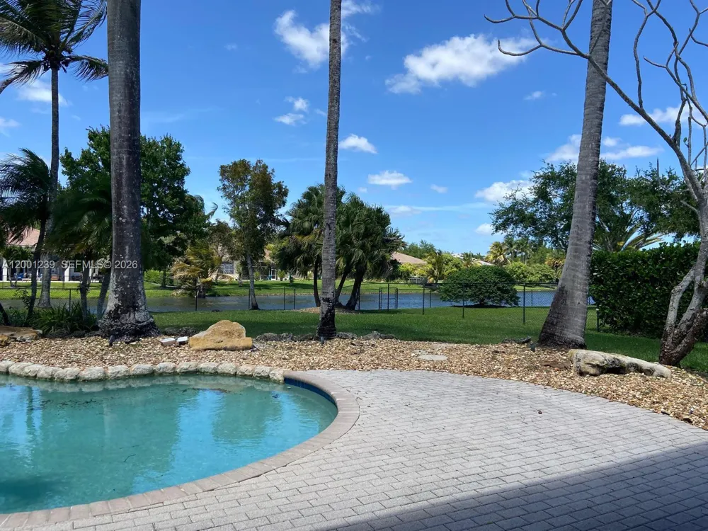 13805 SW 41st St Davie, FL 33330