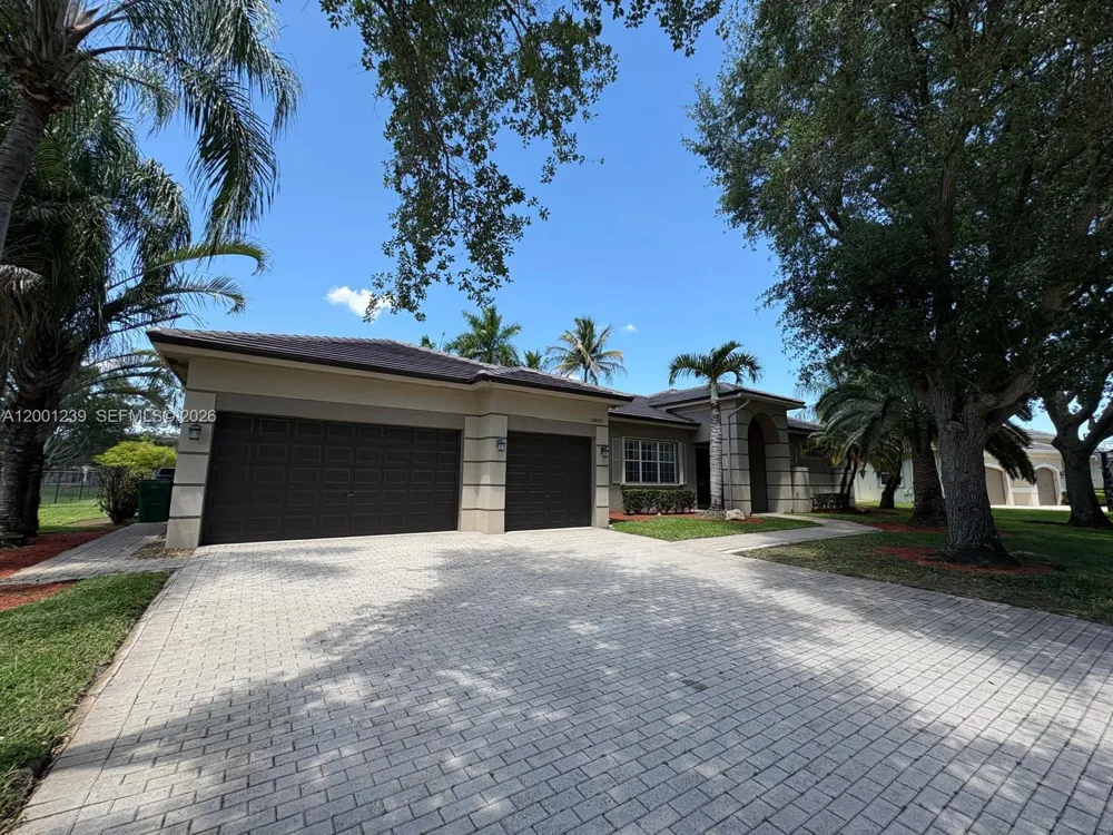 13805 SW 41st St Davie, FL 33330