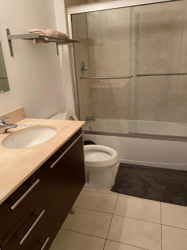 1900 Bayshore Dr #2314 Miami, FL 33132