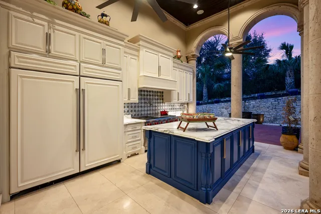 11 Vineyard Dr. San Antonio, TX 78257