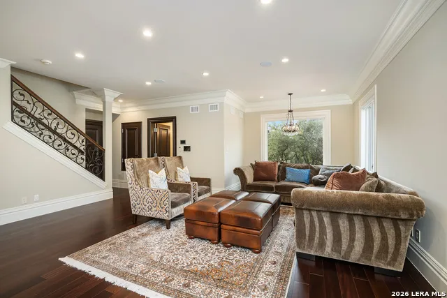 11 Vineyard Dr. San Antonio, TX 78257