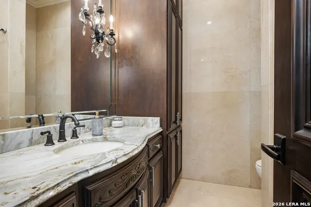 11 Vineyard Dr. San Antonio, TX 78257