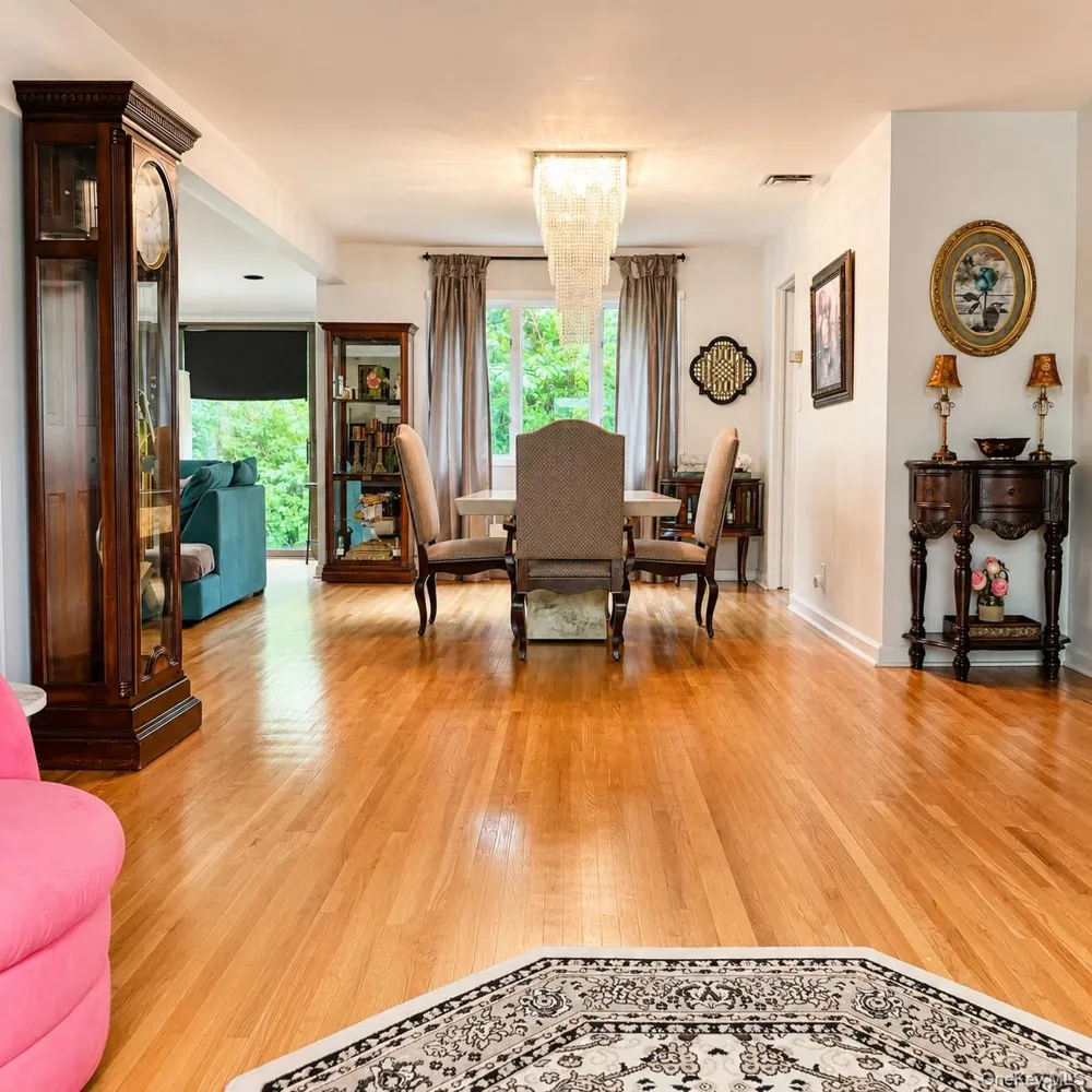 1 Rose Lane East Rockaway, NY 11518